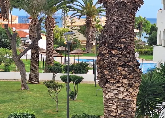 Palmeira Sol- 2 Bedrooms 300M From The Beach Ocean View